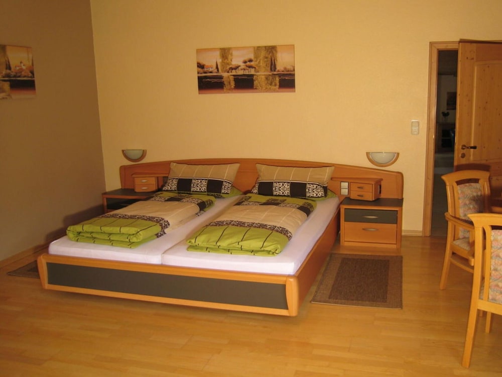 Apartment photo 2
