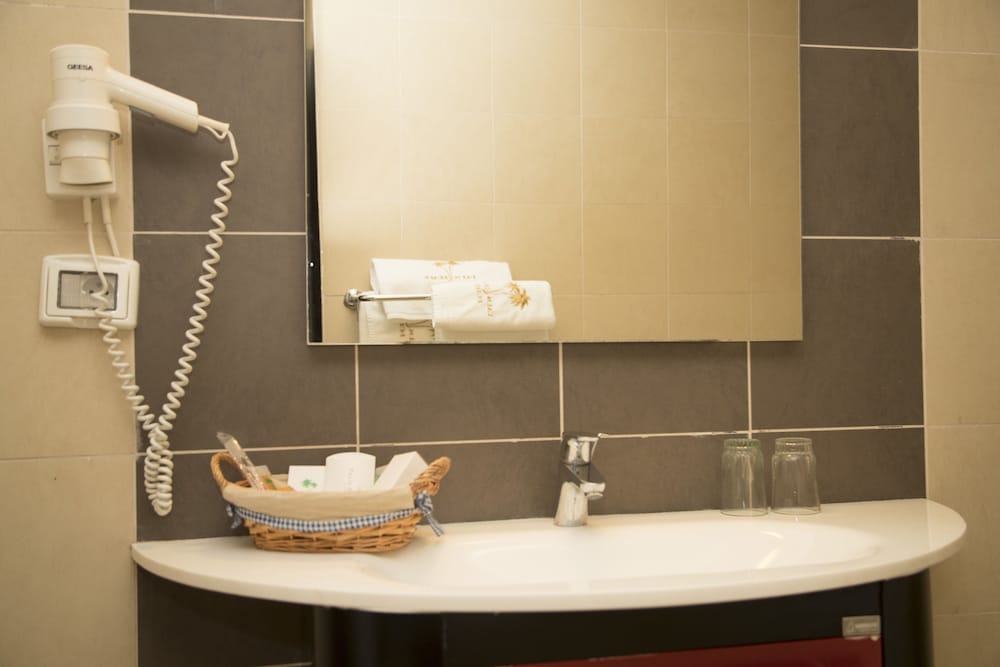 Deluxe Suite, Sea View photo 3