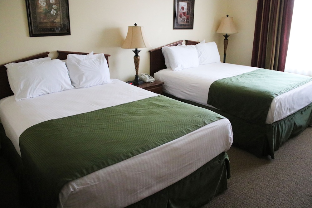 Standard Room, 2 Queen Beds (Double Queen) photo 1