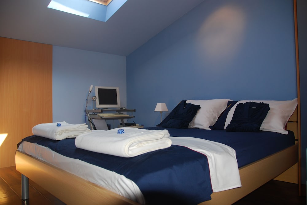 Luxury Villa, Multiple Beds, Non Smoking, Pool View