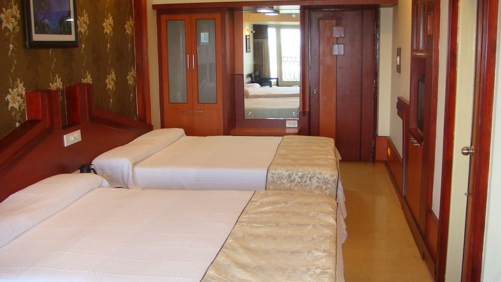 Deluxe Quadruple Room, 1 Bedroom, Sea View photo 3