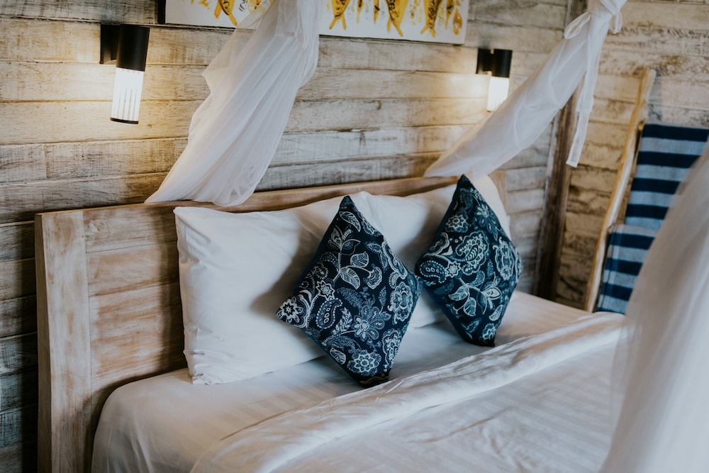 Deluxe Room, Sea View - Photo 16