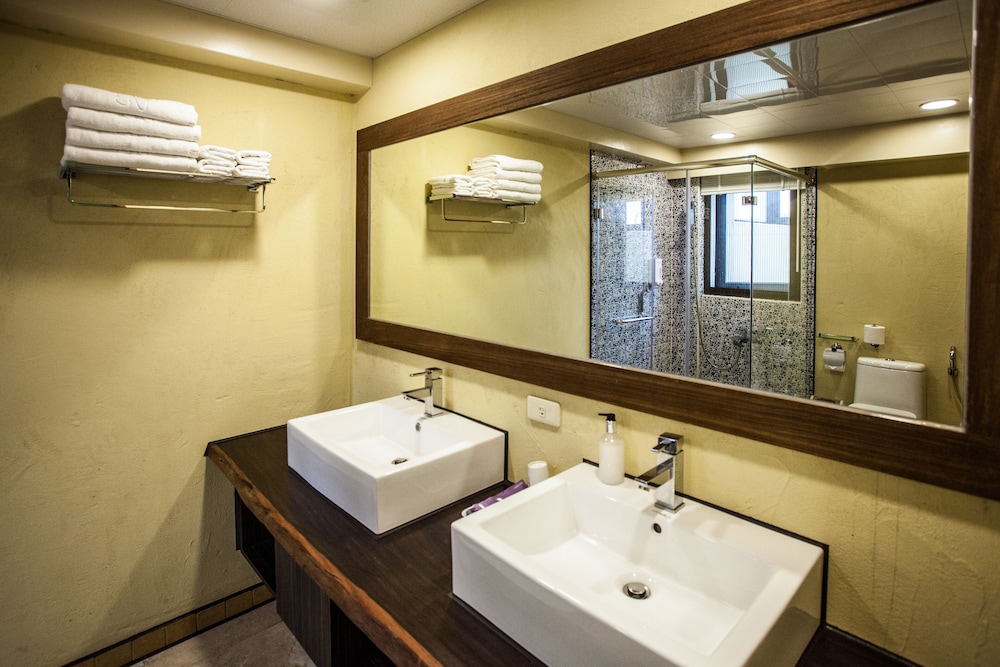 Quadruple Room (B) - Photo 5