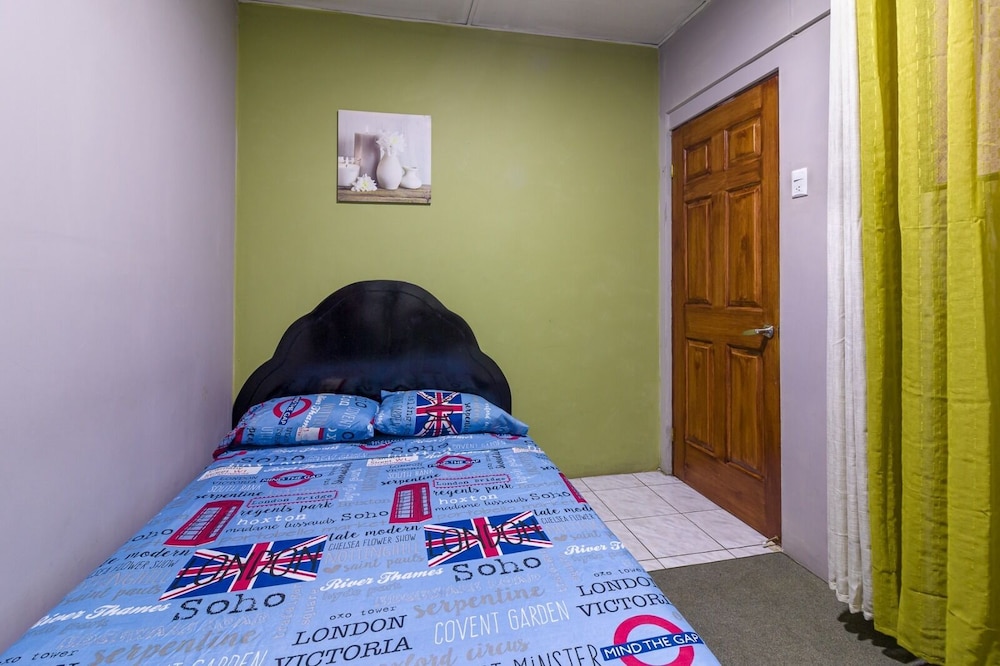 Habitación pequeña #7 -Baño compartido-CAMA NIDO