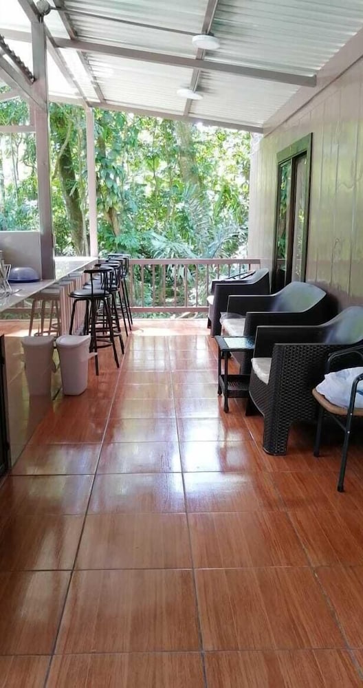 Villa Familiar, 3 habitaciones, acceso a la piscina
