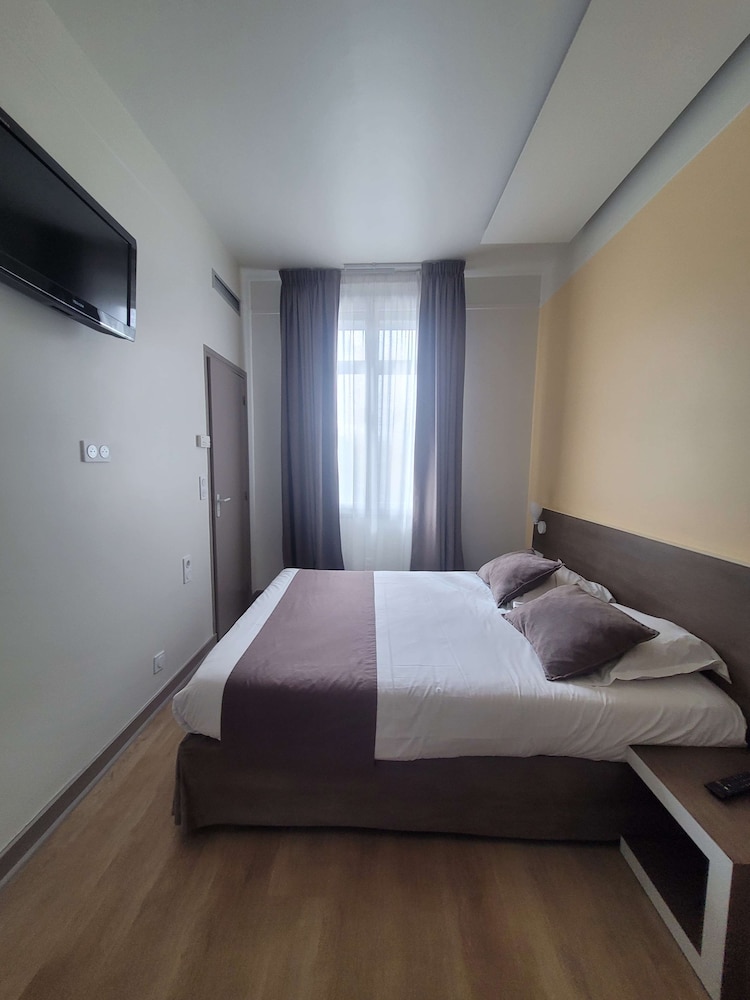 Standard Room, 1 Double Bed - Photo 35
