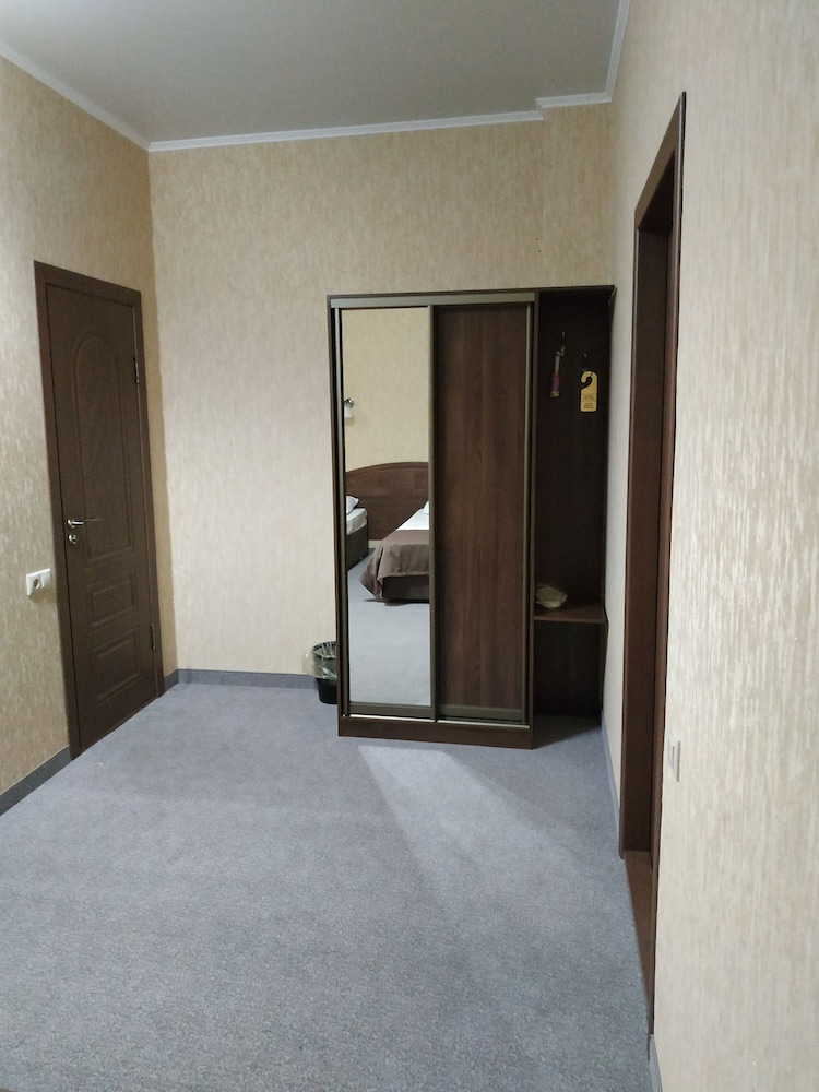 Standard Double or Twin Room, 2 Twin Beds, Non Smoking photo 3