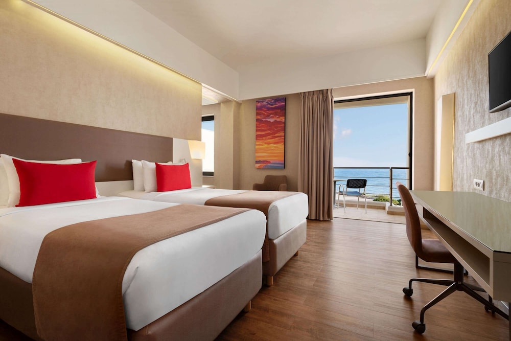 Family Room, 2 Twin Beds, Non Smoking, Sea View (Superior) - Photo 12