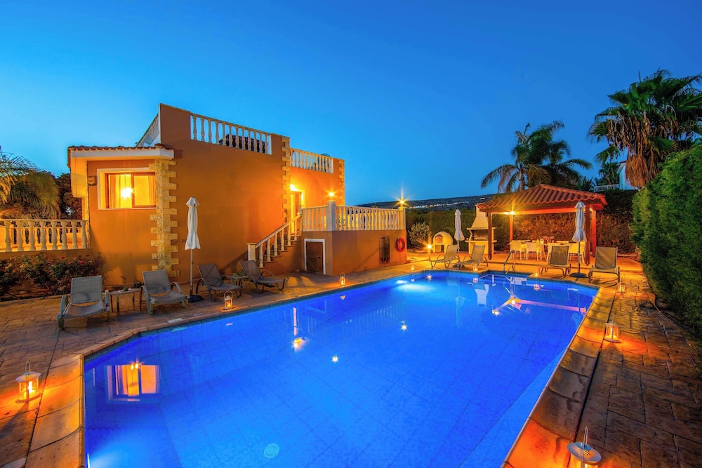 Villa (Multiple Bedrooms) photo 2