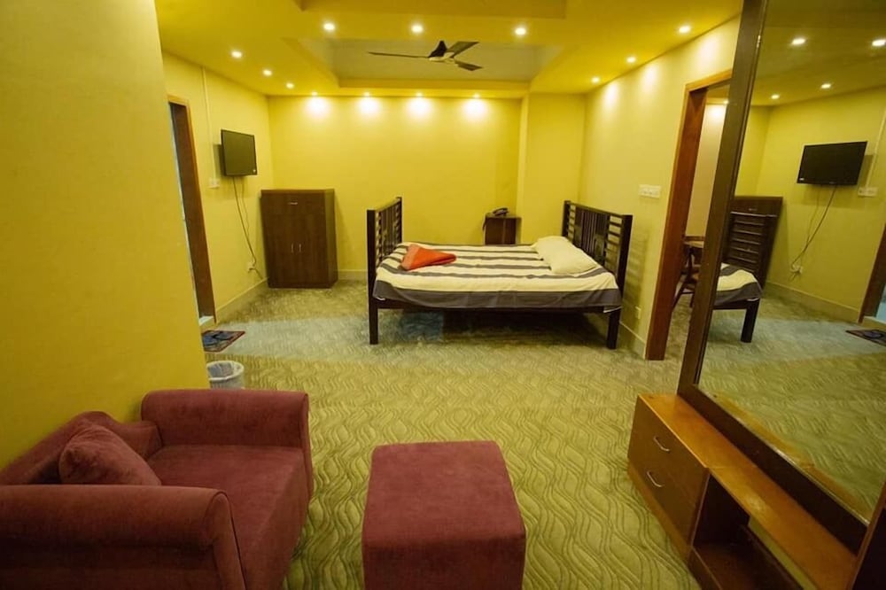 Honeymoon Suite