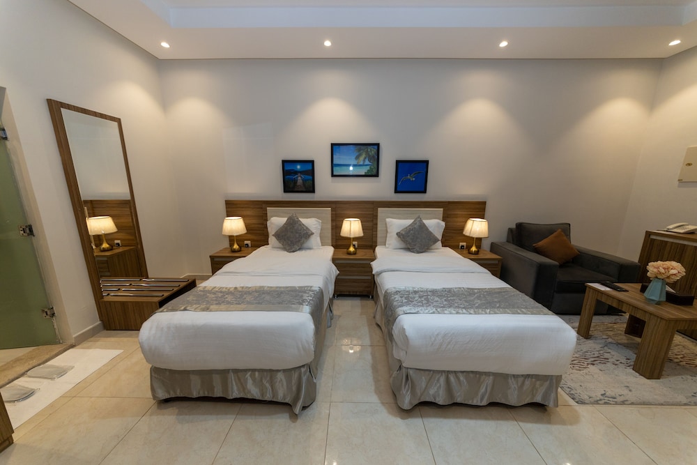 Standard Twin Room - Photo 5