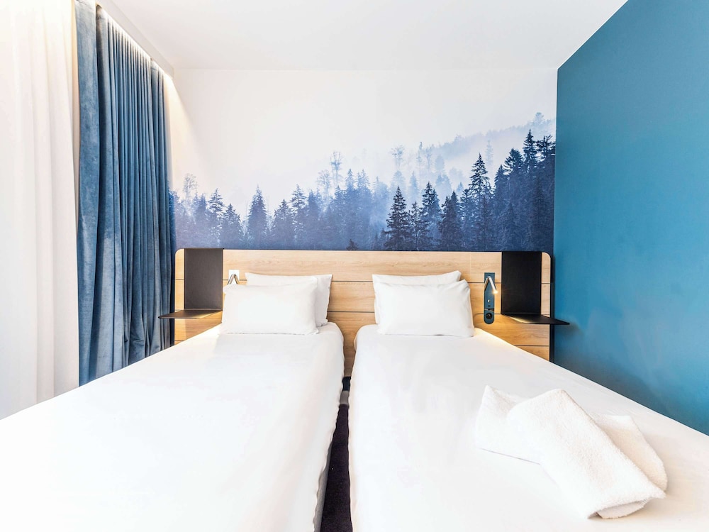 Classic Room, 2 Twin Beds - Photo 6