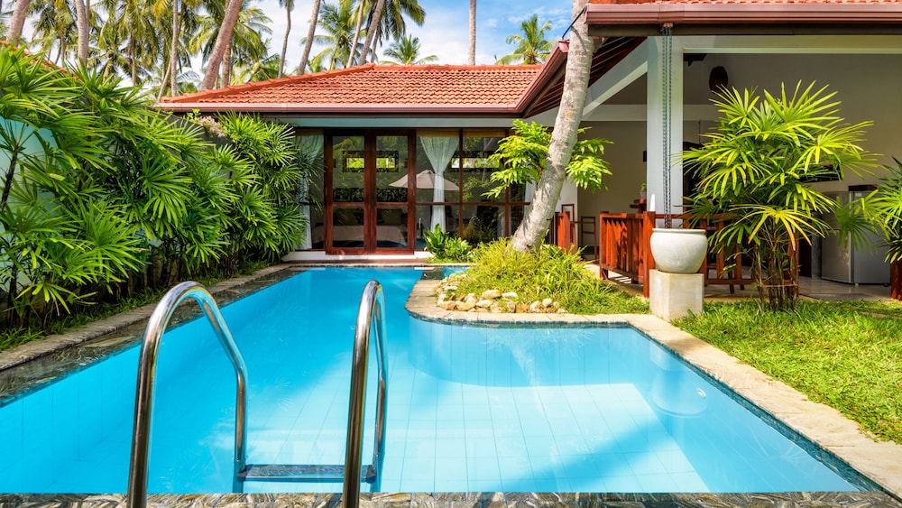 Romantic Villa, Non Smoking, Garden View photo 2