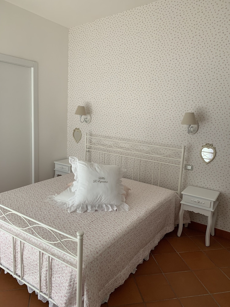 Standard Double Room, Courtyard View (Camelia)