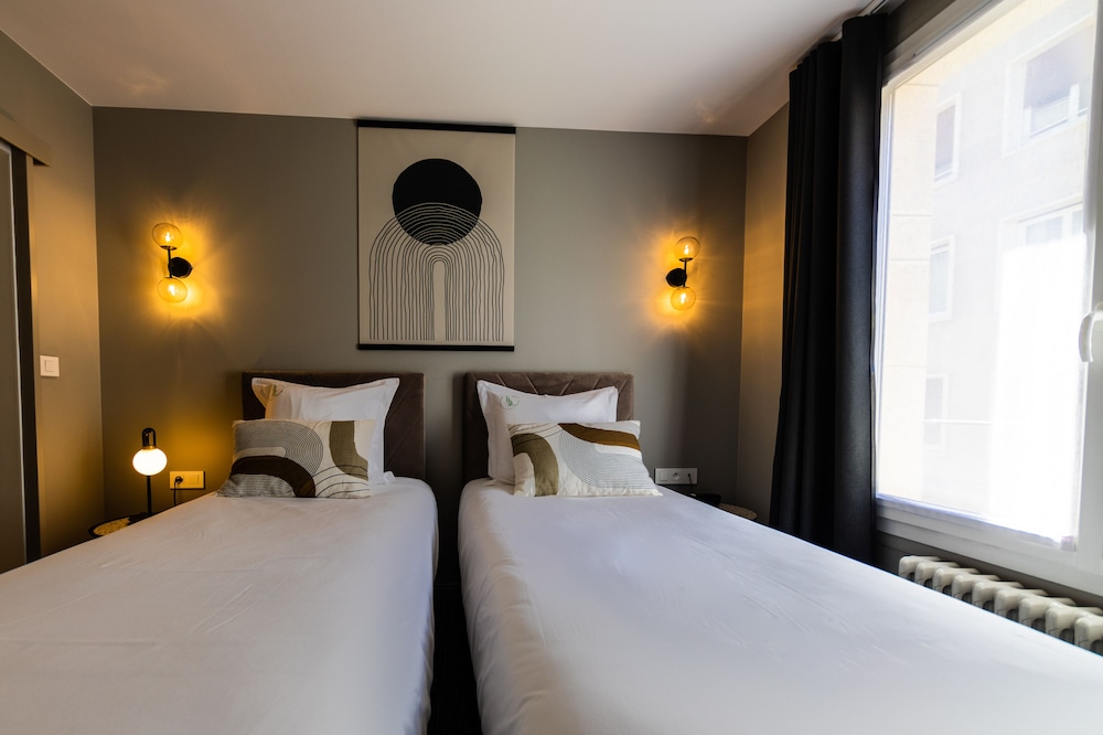 Standard Twin Room photo 3