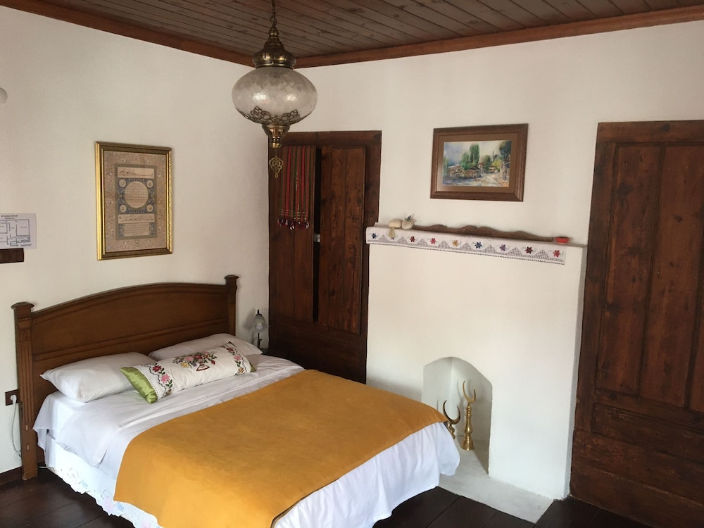 Basic Double Room photo 1