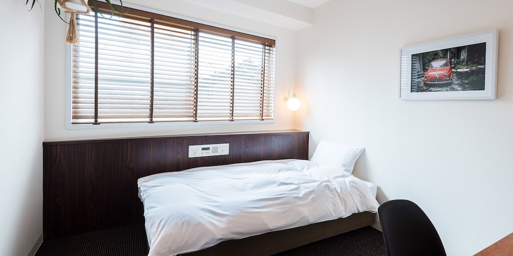[Non Smoking] Single Room (with Unit bath & Free Wi-Fi)