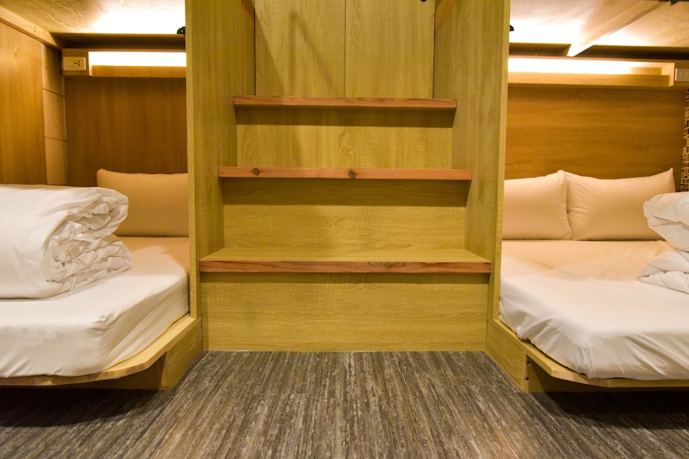 1 Double Bed for 2 People in Dormitory - Female Only with shared bathroom photo 2