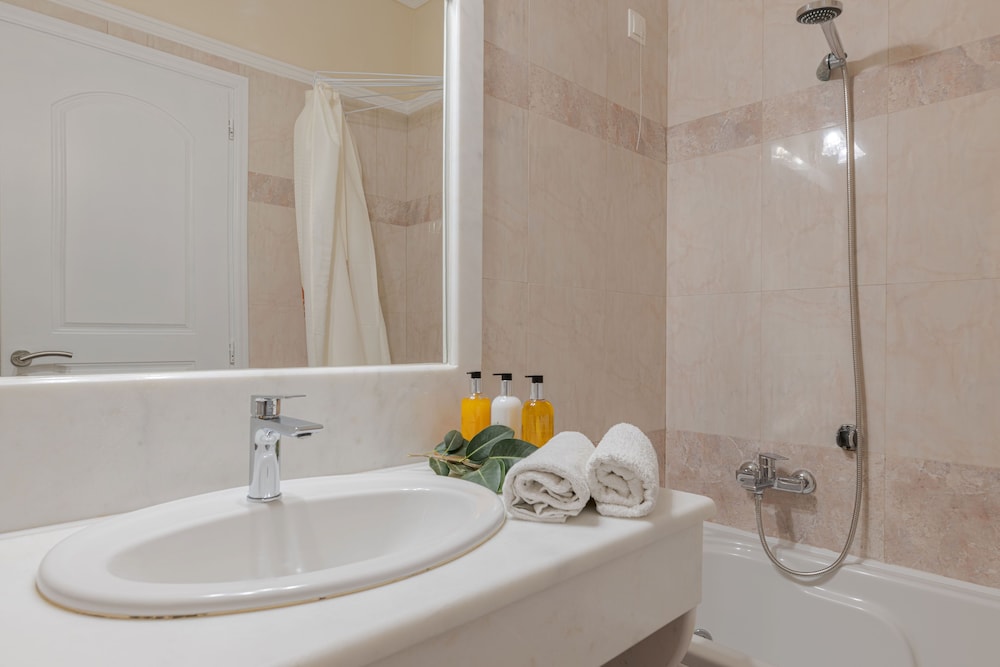 Standard Room - Photo 5