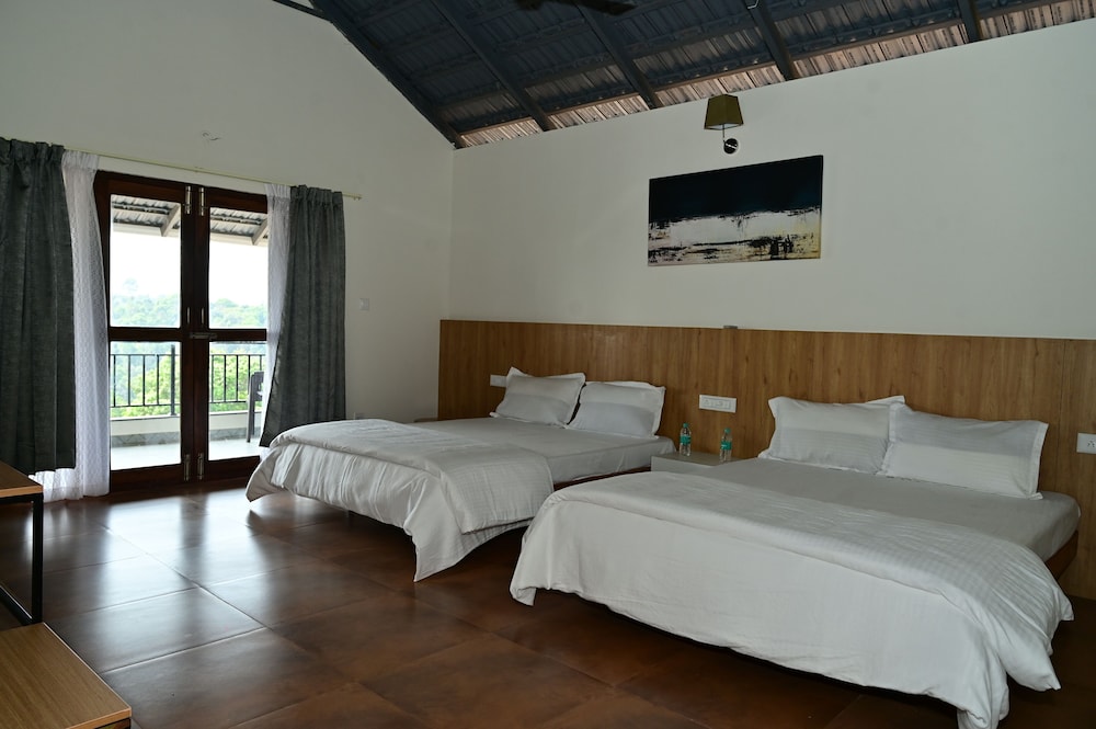 Basic Double Room photo 1
