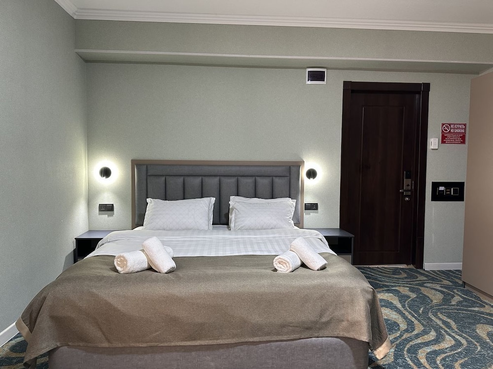 Standard Double Room, City View photo 2