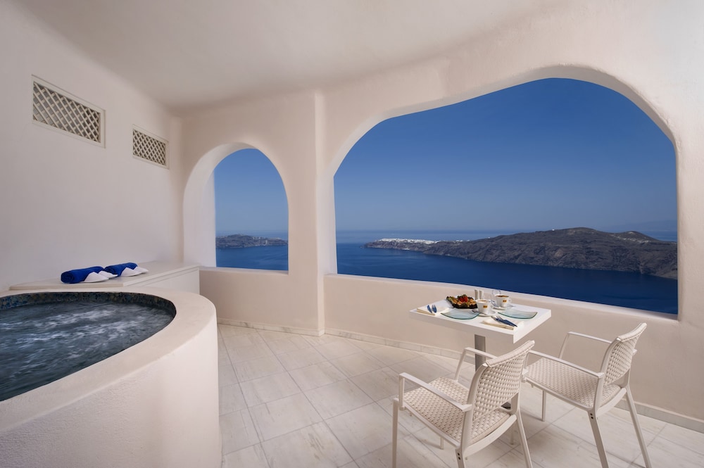 Superior Suite, Hot Tub, Caldera View - Photo 16