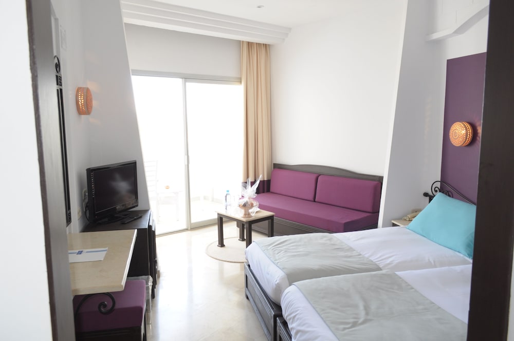 Standard Double Room, Garden View photo 3