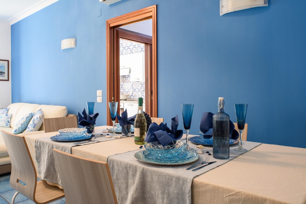 Apartment, 2 Bedrooms, Smoking, Pool Access