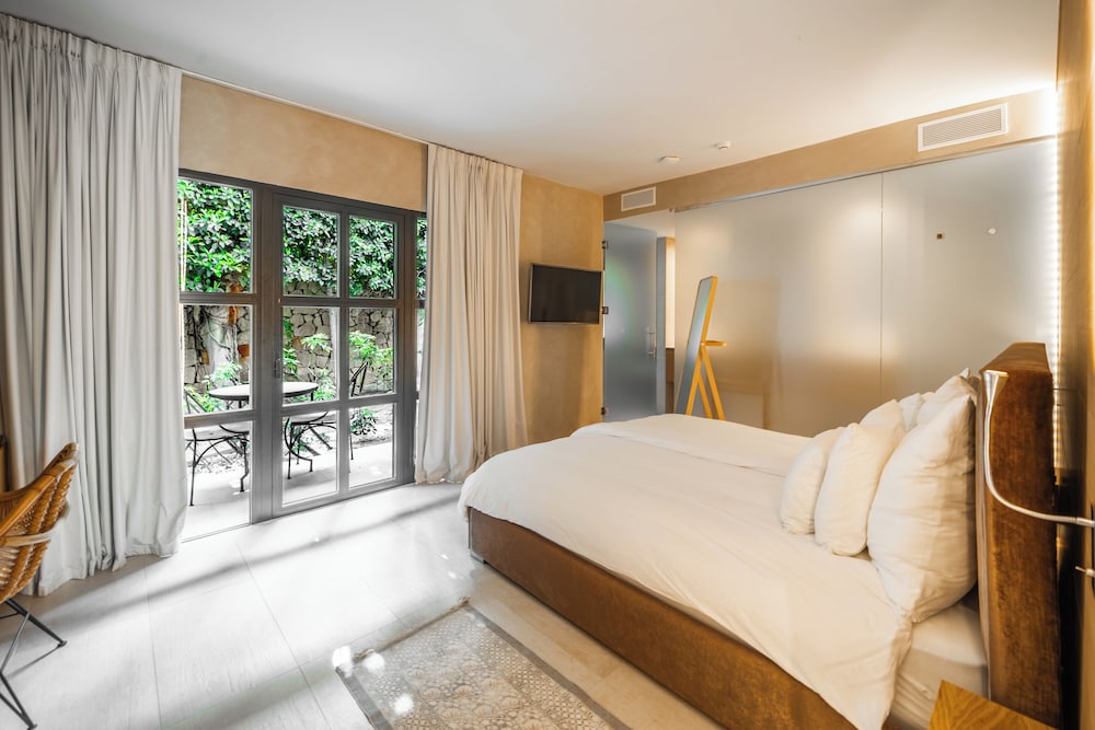 Standard Double Room, Patio, Courtyard View