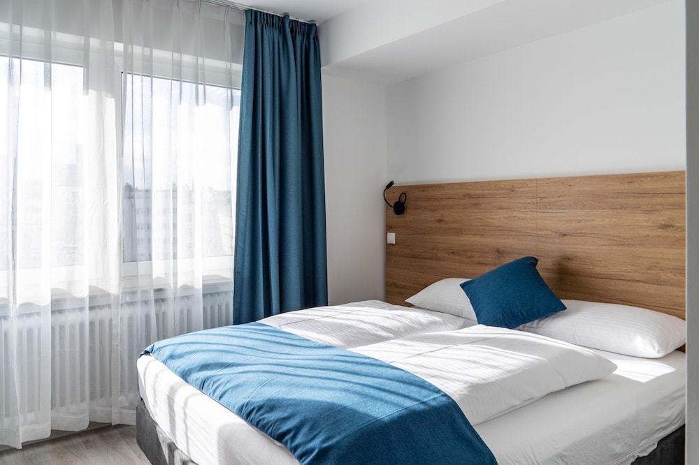 Classic Double Room, Non Smoking (102-202-302-402) - Photo 3