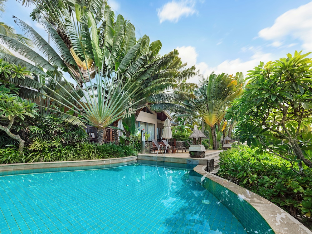 2 Bedroom Ocean View Pool Villa