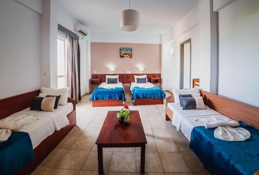 Comfort Quadruple Room