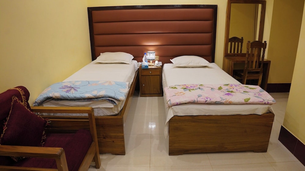 Deluxe Double or Twin Room photo 1