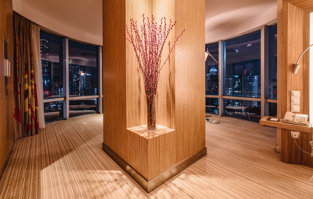 Deluxe Cityview Room photo 3