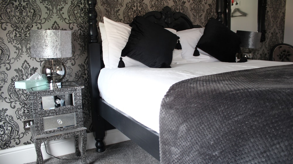 Suite, Ensuite (Master) - Photo 9