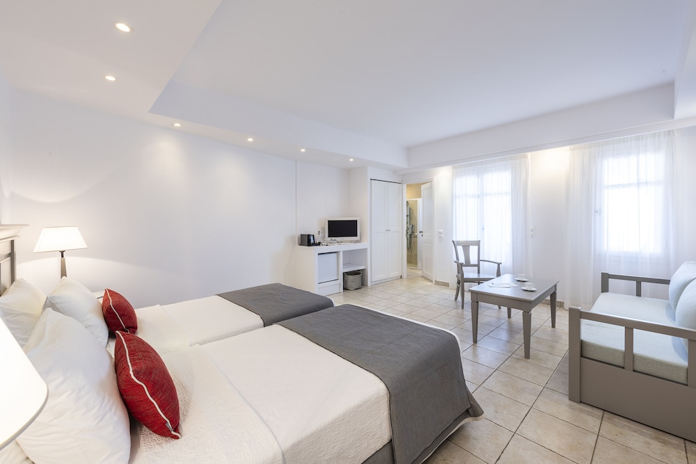 Junior Suite, Garden View photo 3