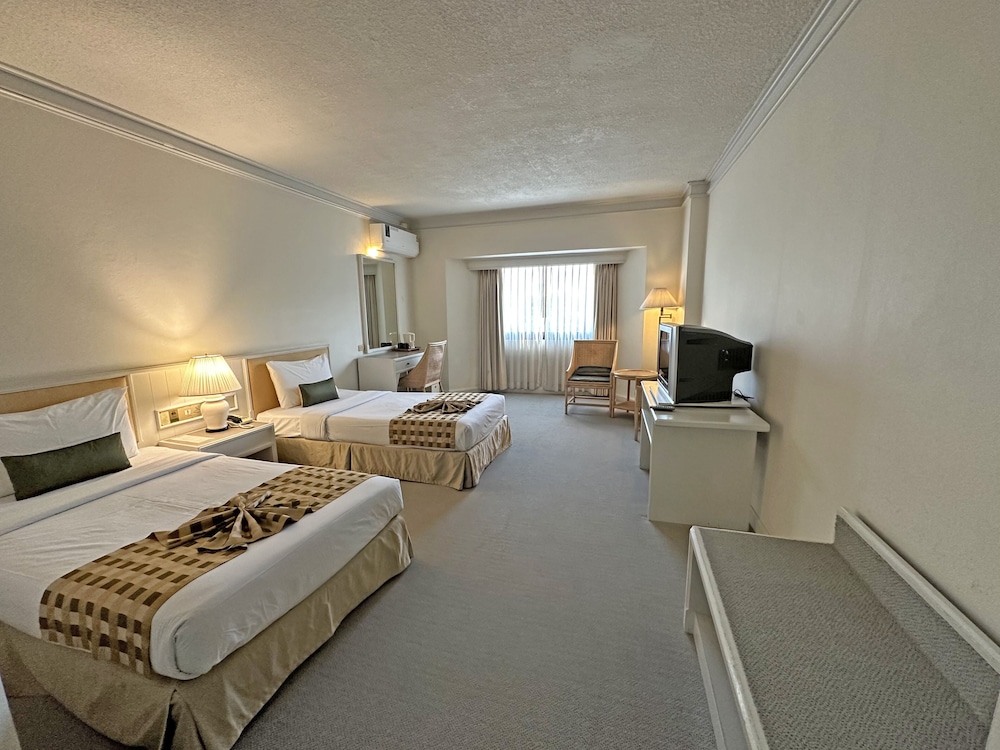 Standard Twin Room - Photo 1