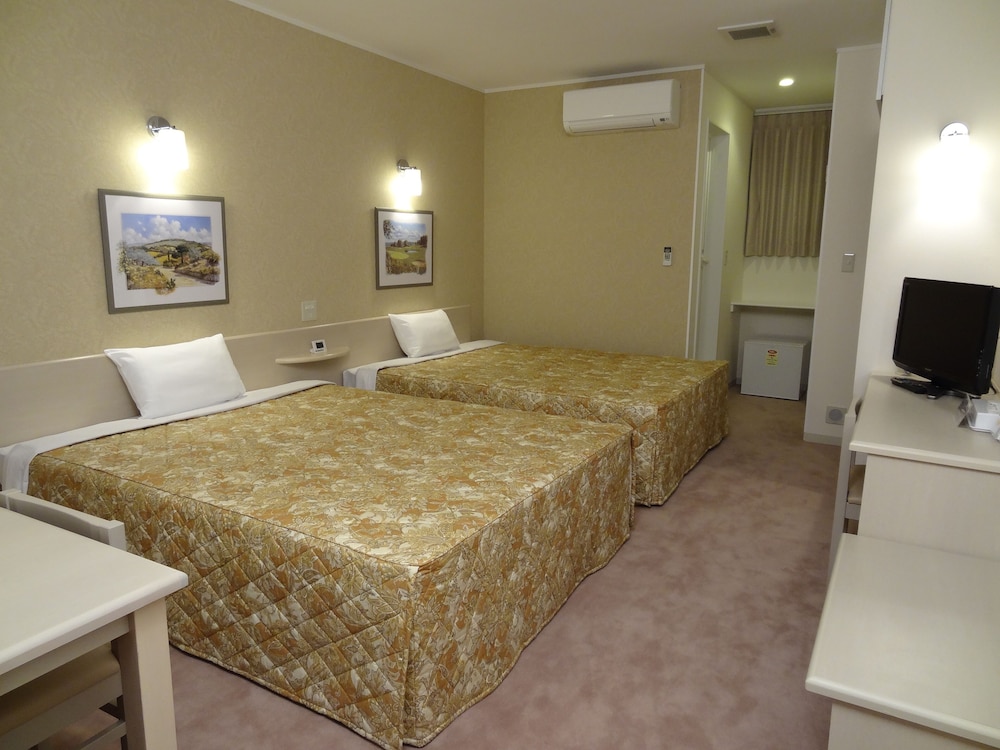 Standard Room, 2 Queen Beds, Non Smoking photo 1