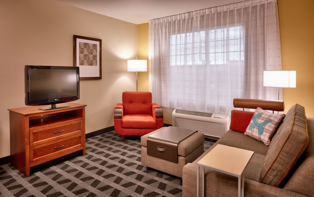 Suite, 1 Bedroom - Photo 14