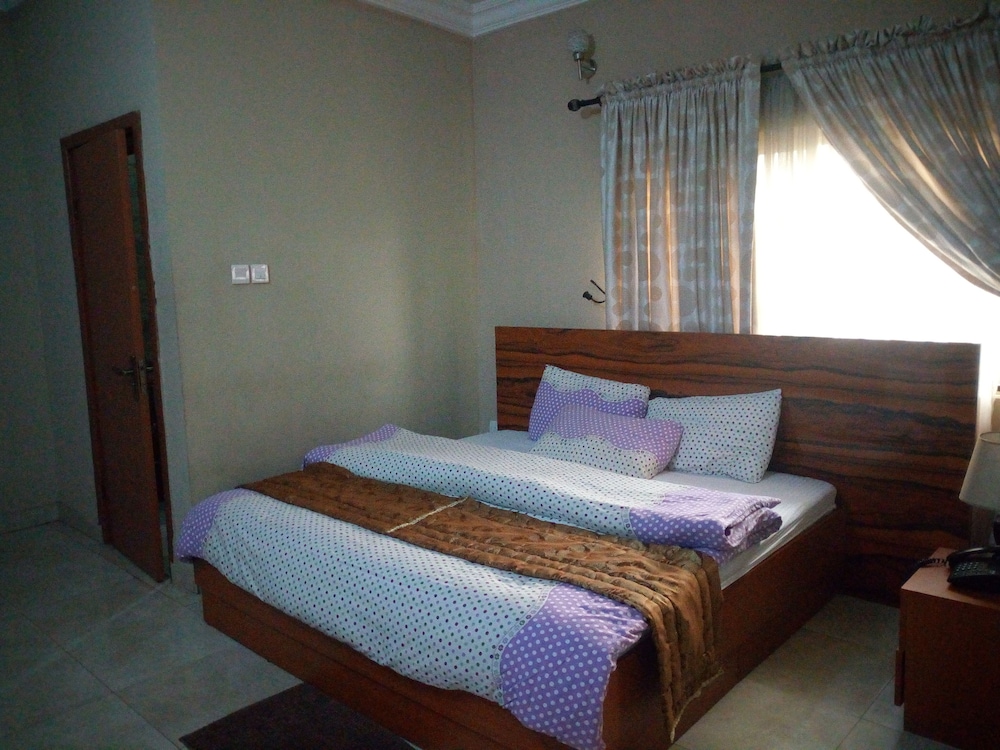 Executive Suite photo 1