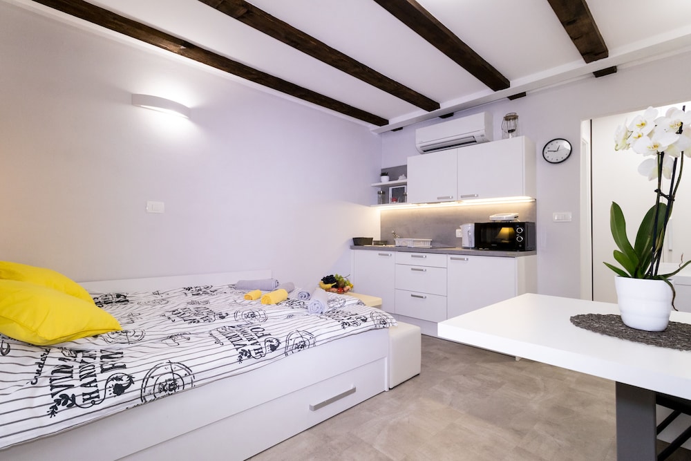 Apartment (1. V) photo 2