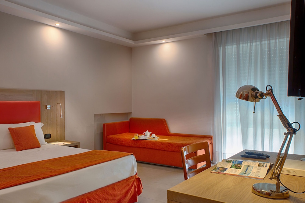 Standard Quadruple Room - Photo 1