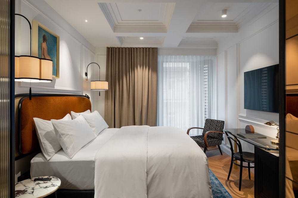 Deluxe Double Room, Courtyard View photo 1