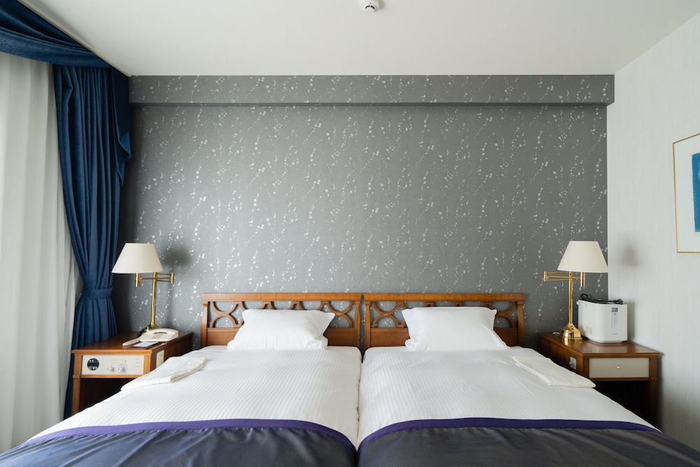 Corner Suite Room, River View, Non Smoking photo 3