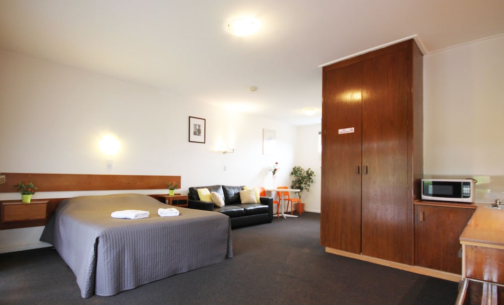 Queen Spa Room photo 1
