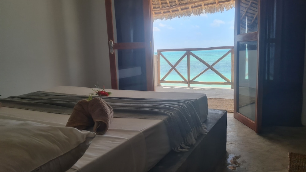 Comfort Suite, Beach View