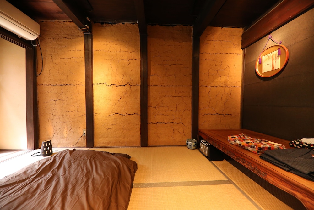 Japanese Style Twin Room with Garden View photo 3