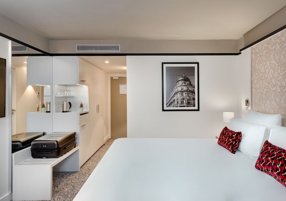 Superior Room, 1 King Bed - Photo 2
