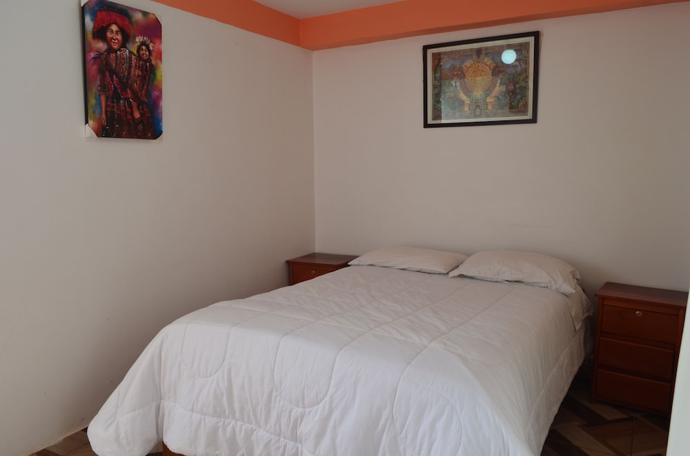 Double Room, 1 Double Bed, Private Bathroom (Lirio) photo 1