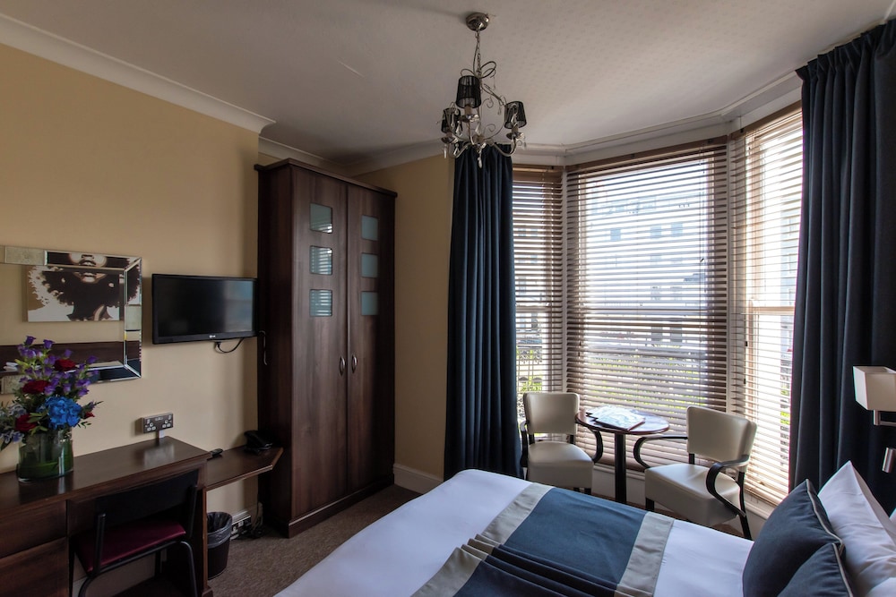 Double Room (Sea View) photo 3